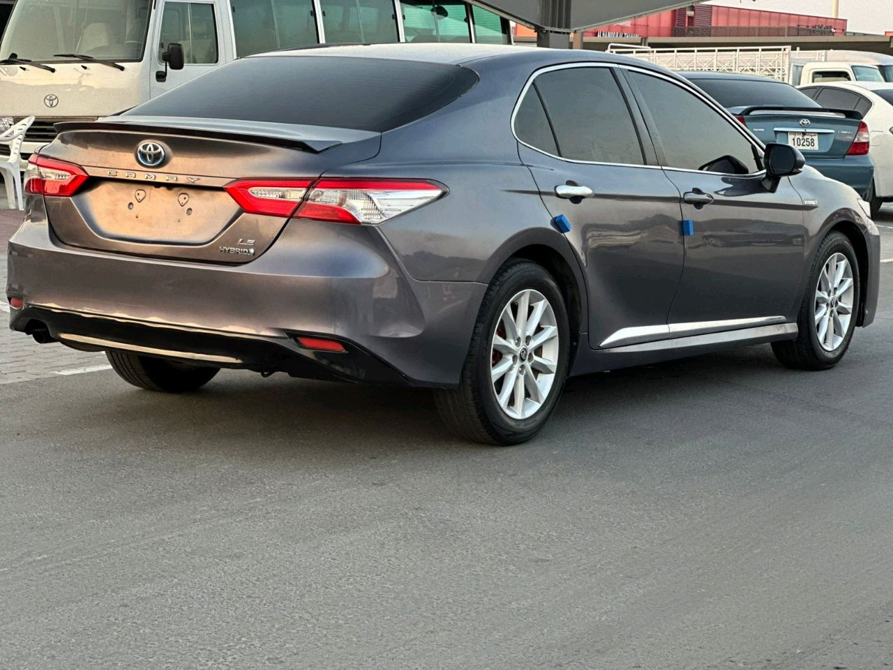 Toyota Camry - Image 2