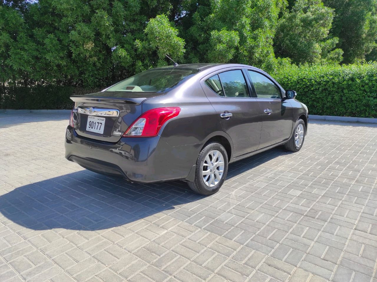 Nissan Sunny - Image 14