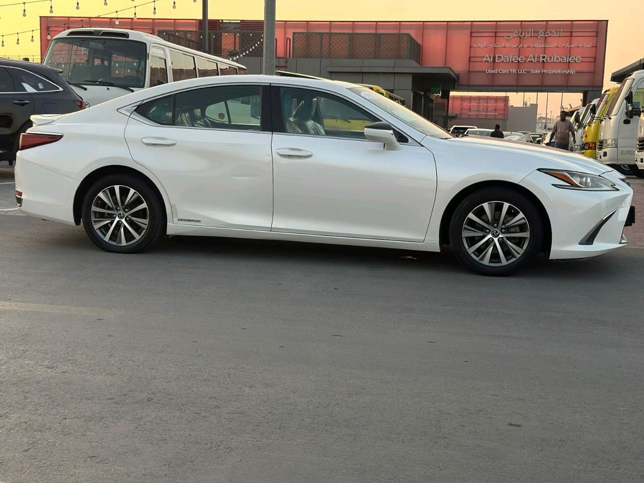 Lexus ES-Series - Image 9