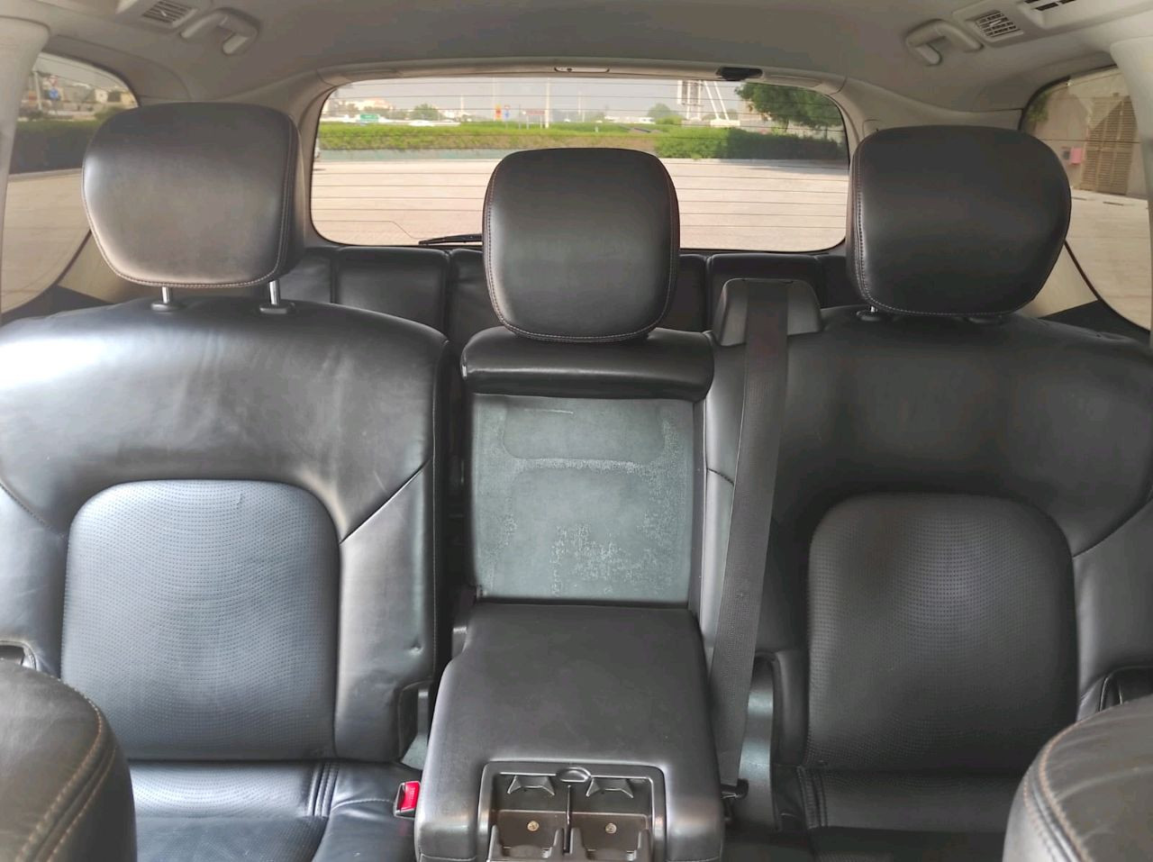 Nissan Armada - Image 5
