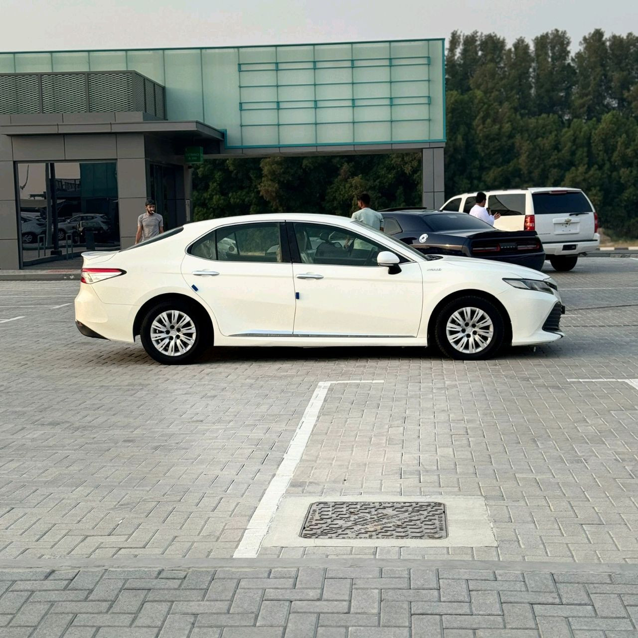 Toyota Camry - Image 8