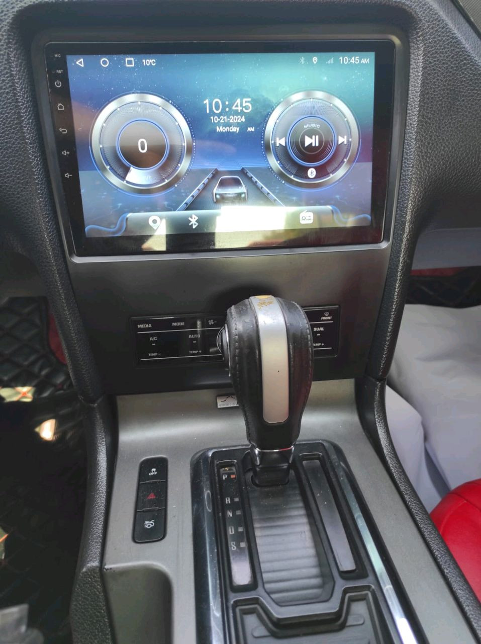 Ford Mustang - Image 13