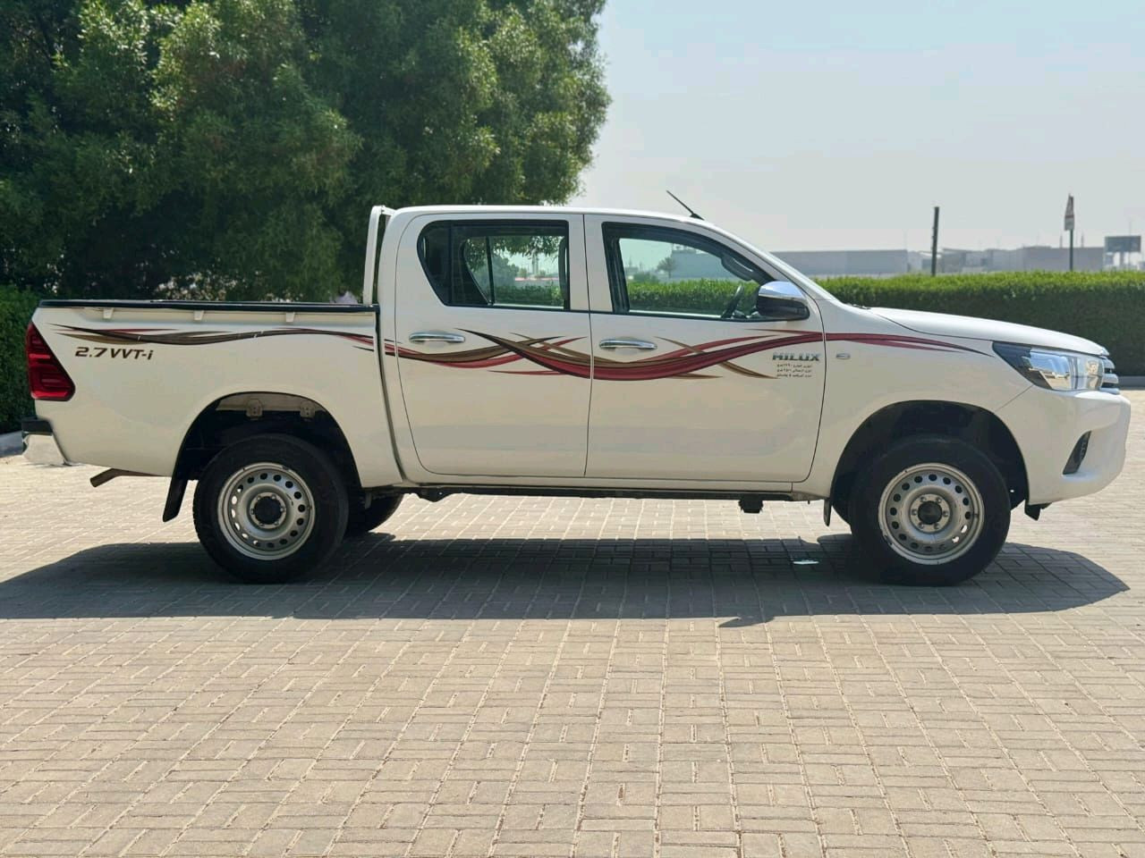 Toyota Hilux - Image 12