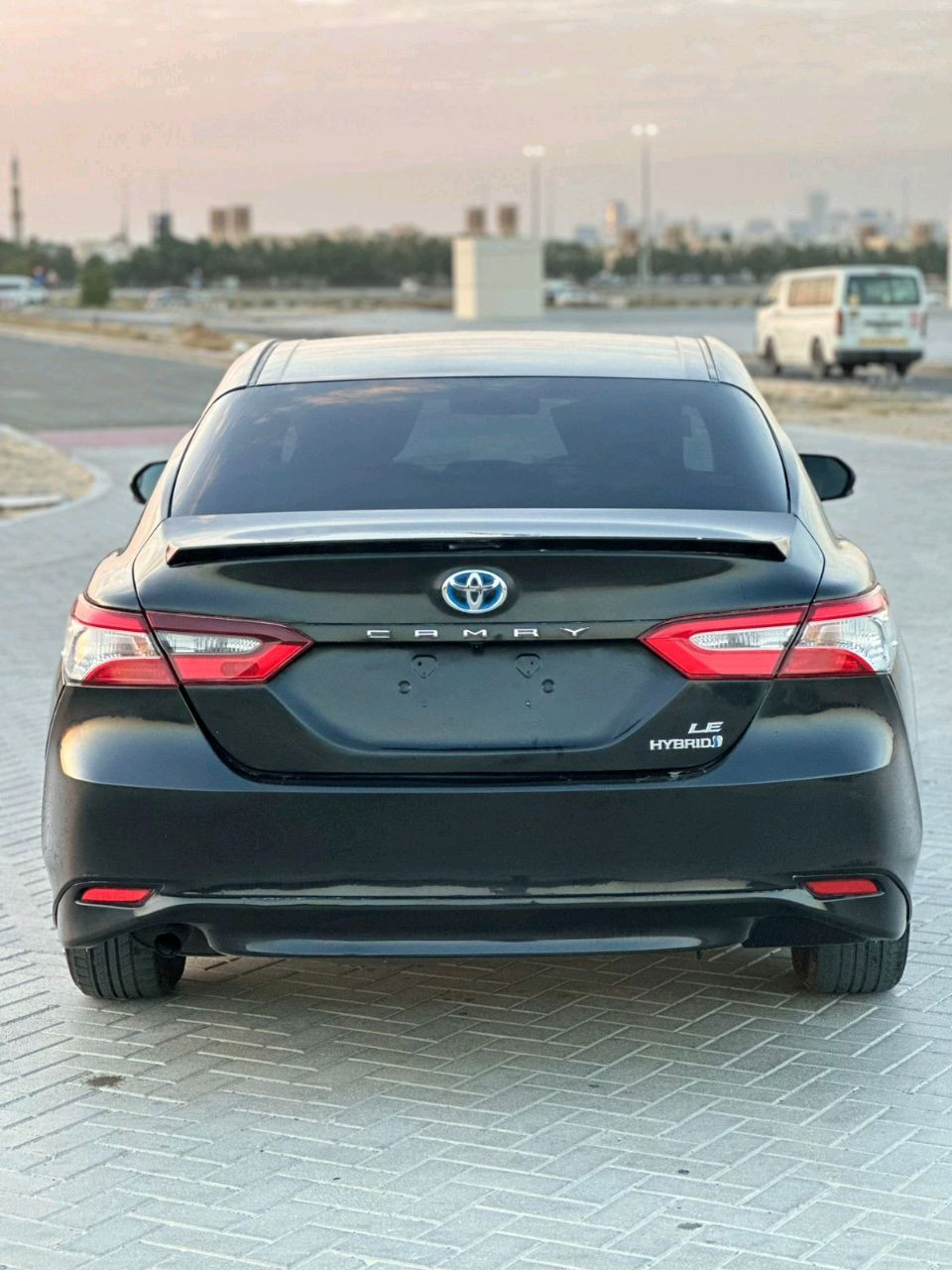 Toyota Camry - Image 11