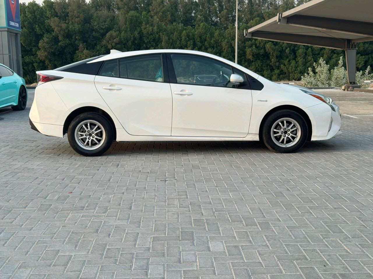 Toyota PRIUS - Image 11