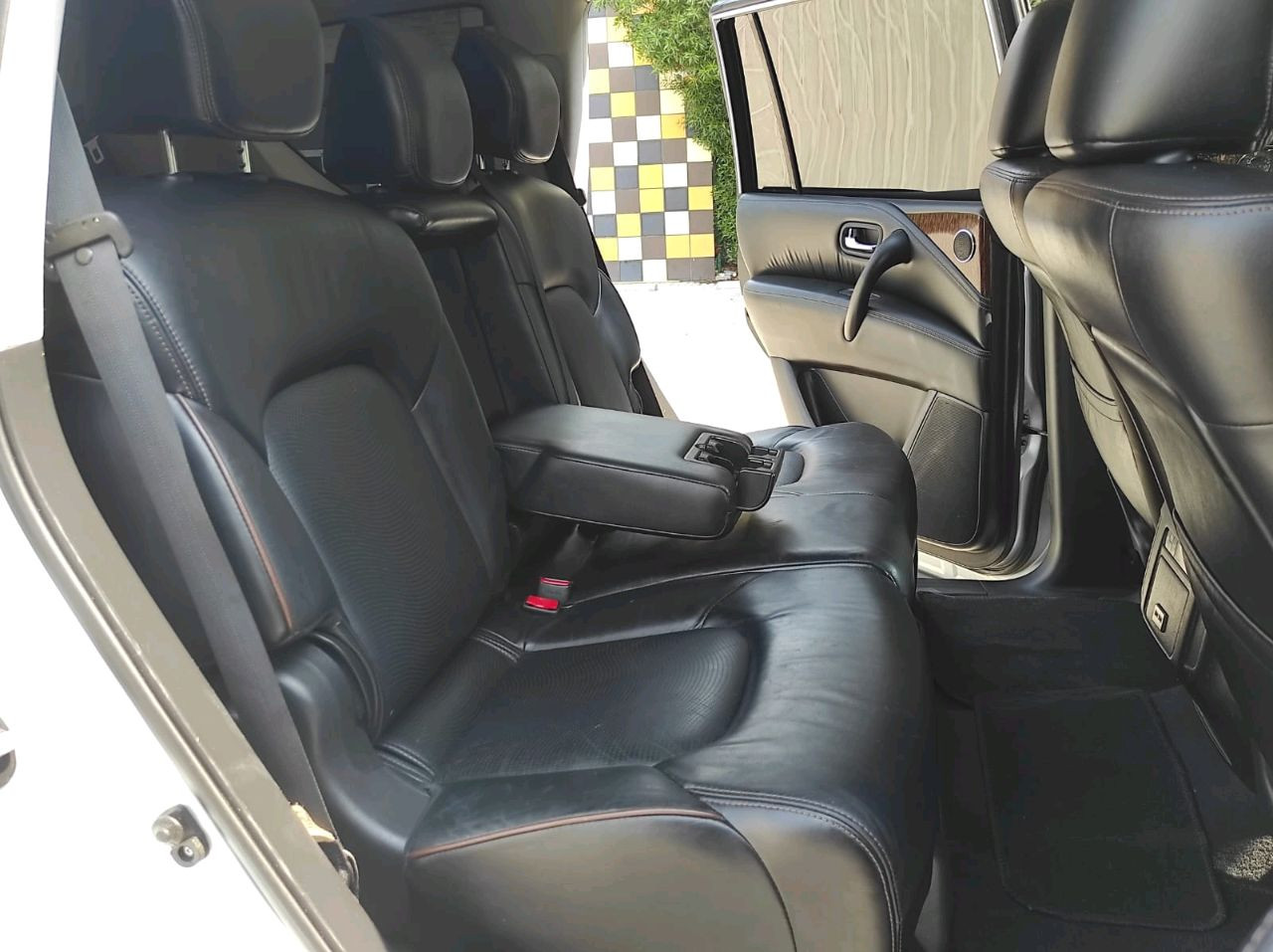 Nissan Armada - Image 2
