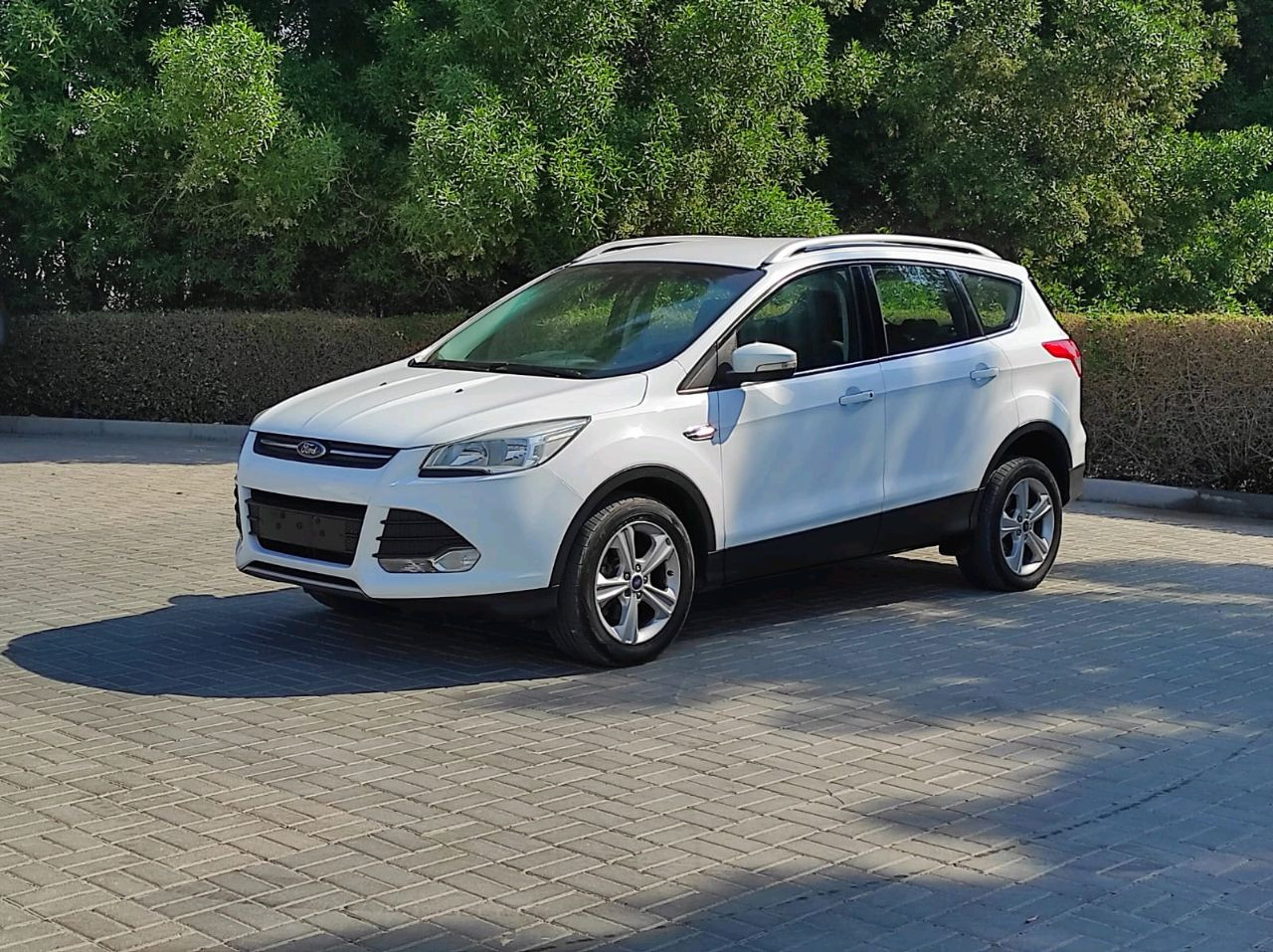 Ford Escape - Image 12