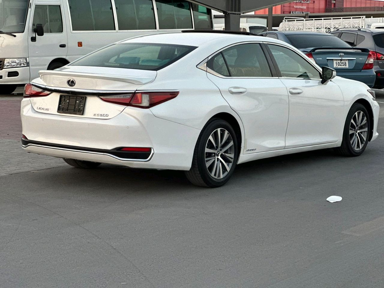 Lexus ES-Series - Image 11