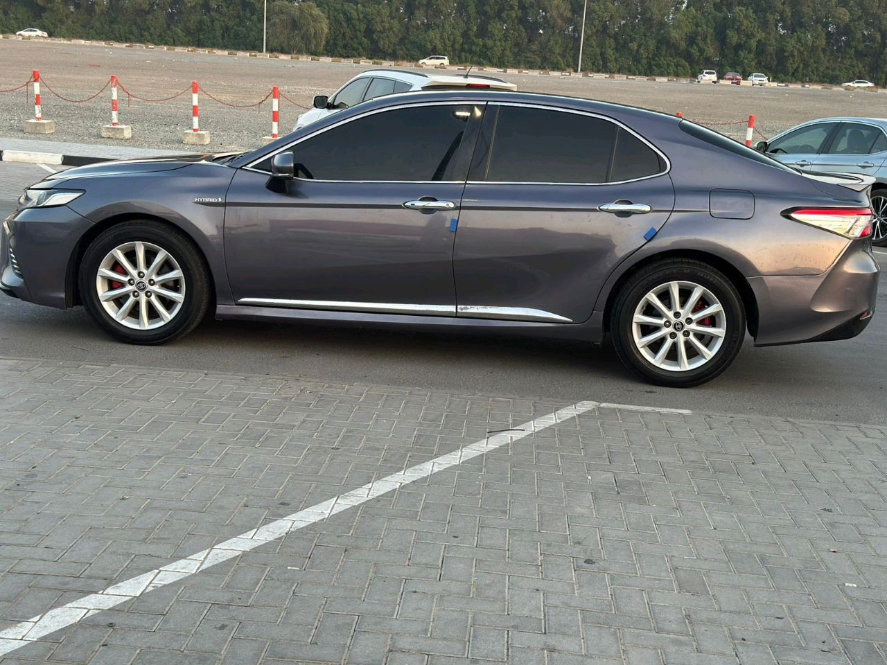 Toyota Camry - Image 12