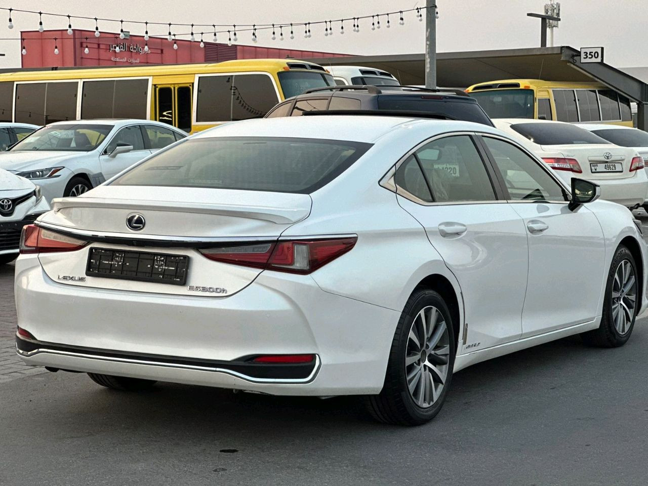 Lexus ES-Series - Image 9