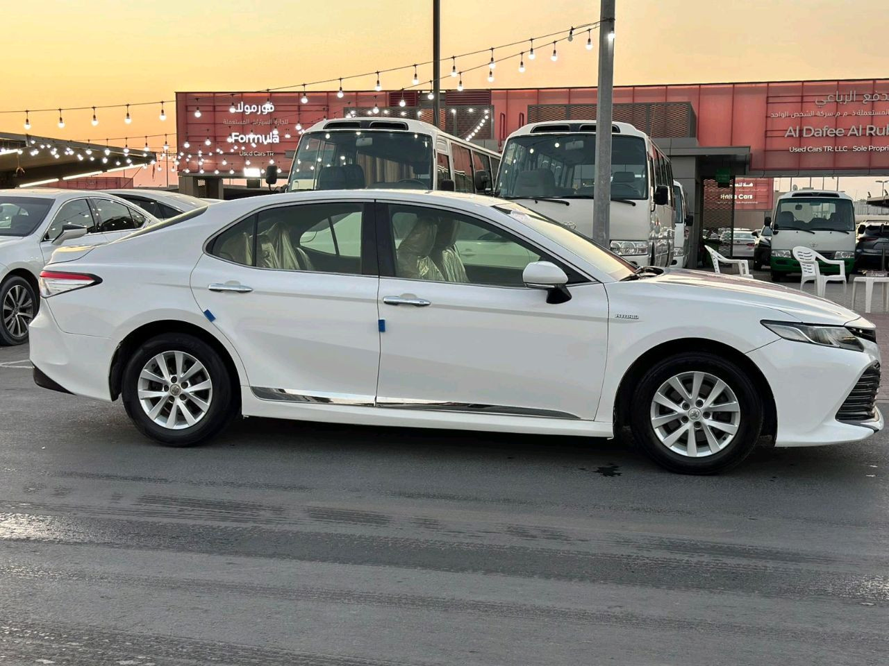 Toyota Camry - Image 11