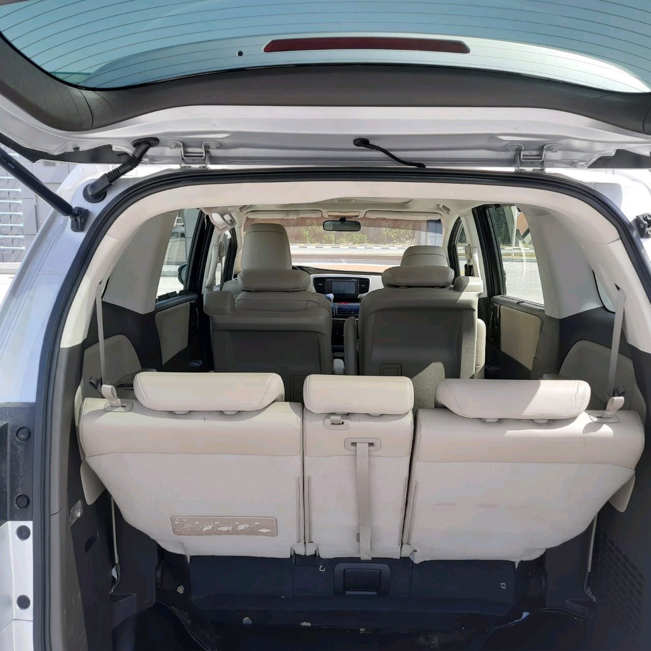 Honda Odyssey - Image 10