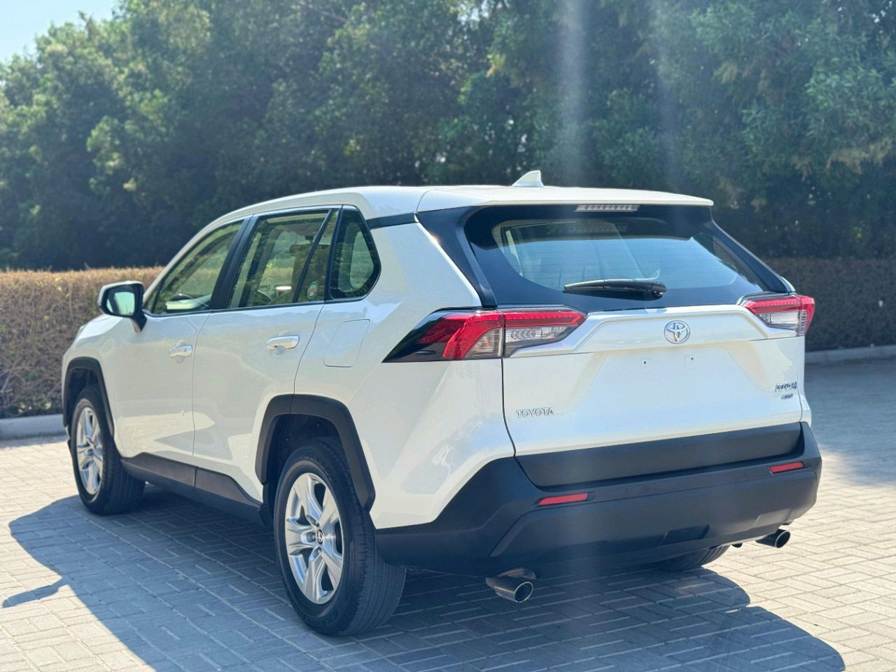 Toyota Rav 4 - Image 9