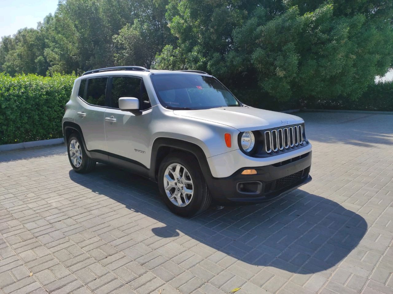Jeep Renegade - Image 10