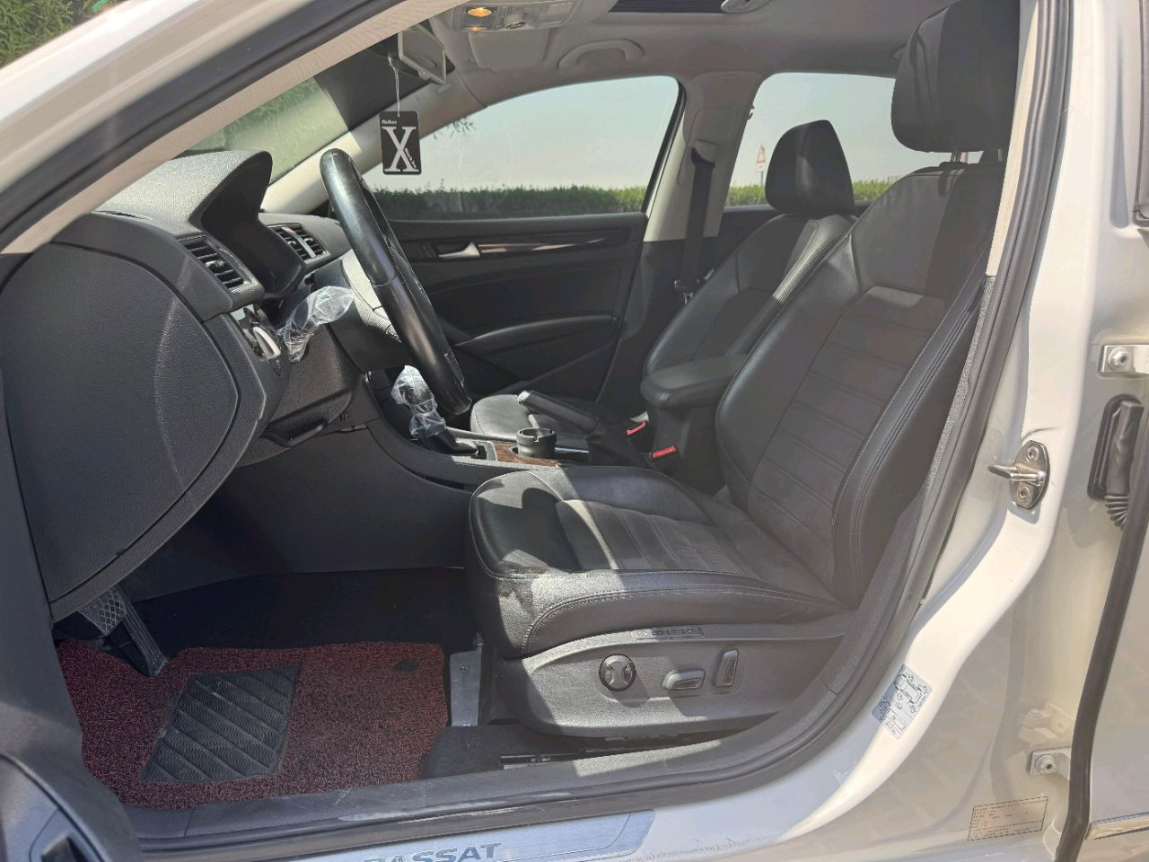 Volkswagen Passat - Image 3