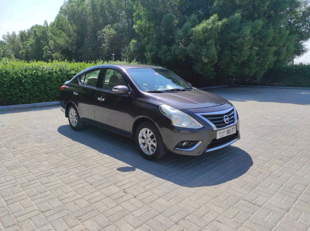 Nissan Sunny - Image 4