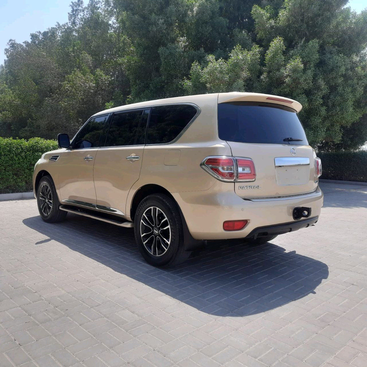 Nissan Patrol - Image 17