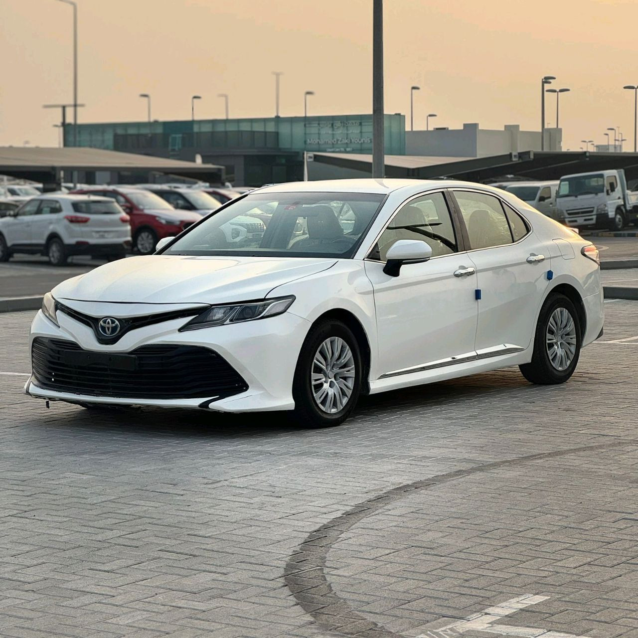 Toyota Camry - Image 9