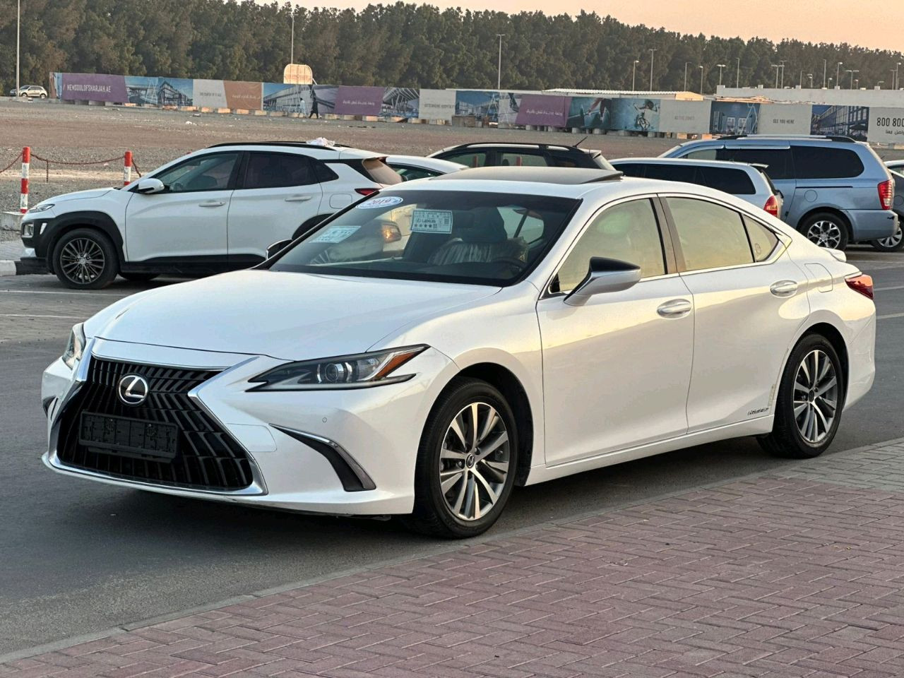 Lexus ES-Series - Image 10