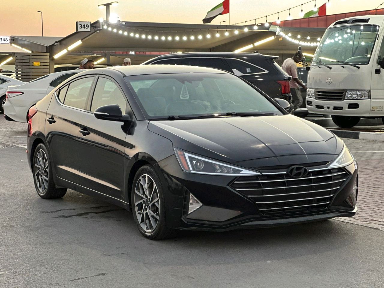 Hyundai Elantra - Image 5