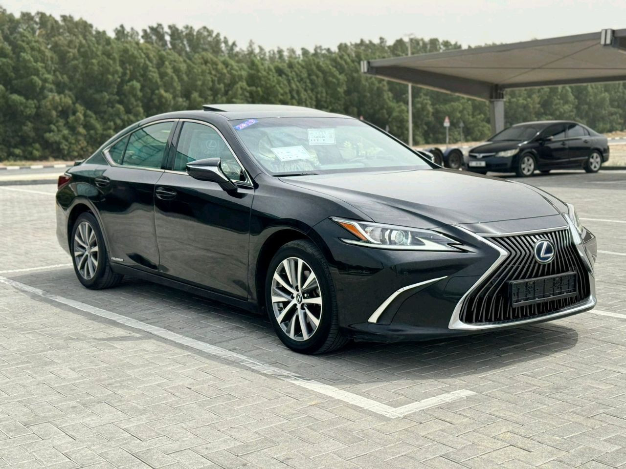 Lexus ES-Series - Image 12
