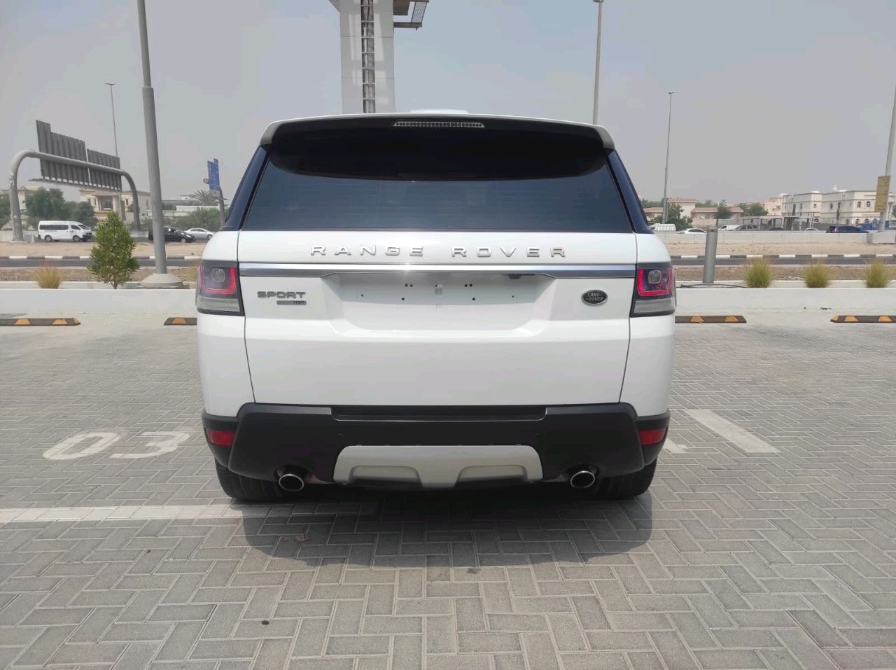 Range Rover Sport - Image 11