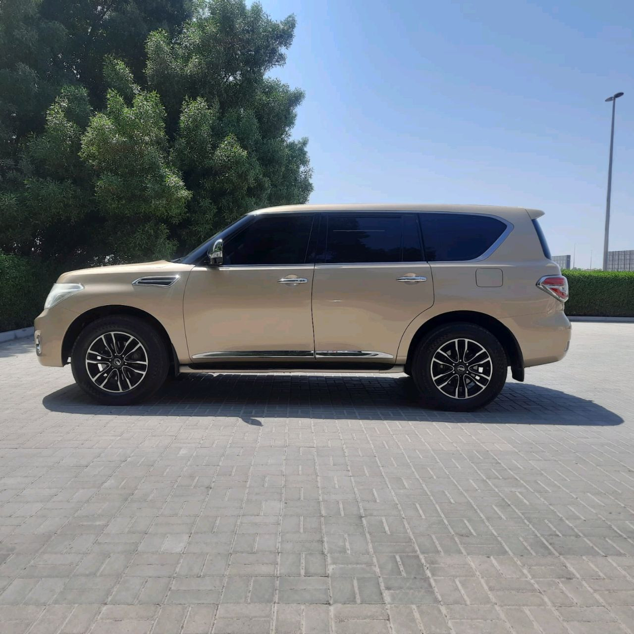 Nissan Patrol - Image 6