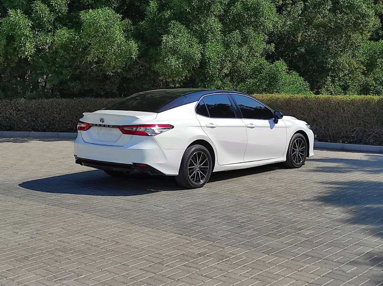 Toyota Camry - Image 5