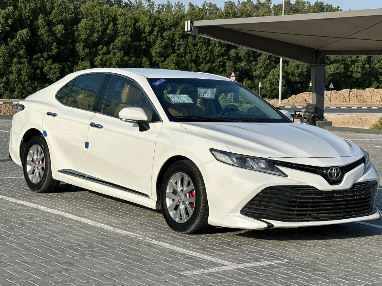 Toyota Camry - Image 10