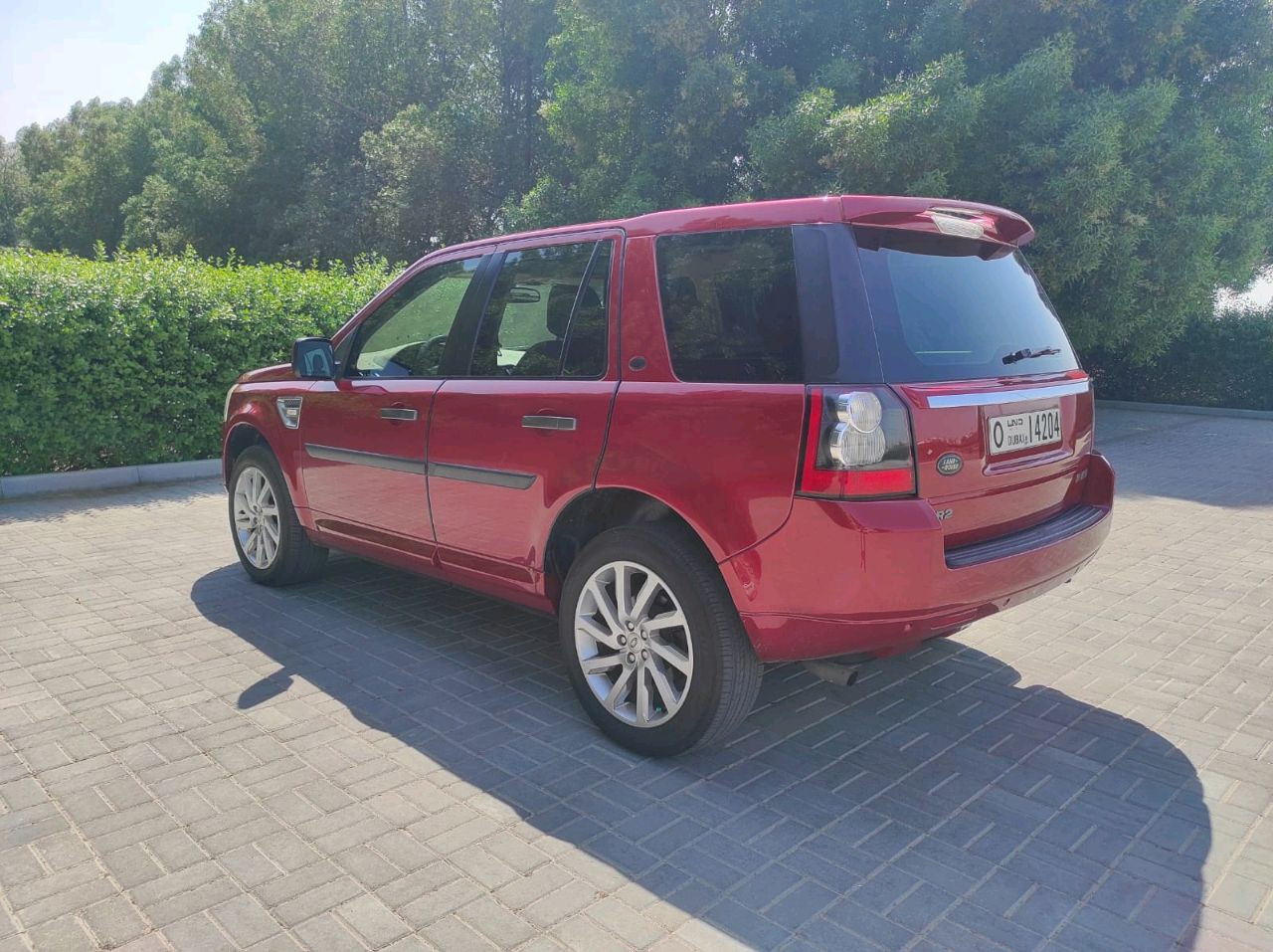 Land Rover LR2 - Image 7