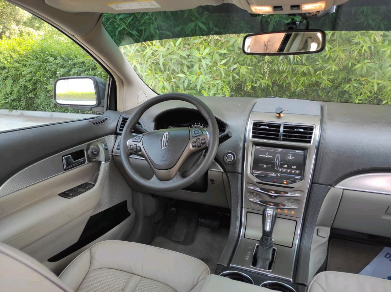 Lincoln MKX - Image 11