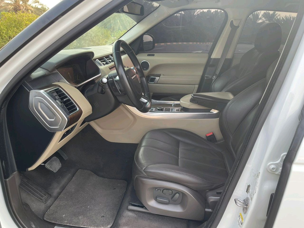 Range Rover Sport - Image 9