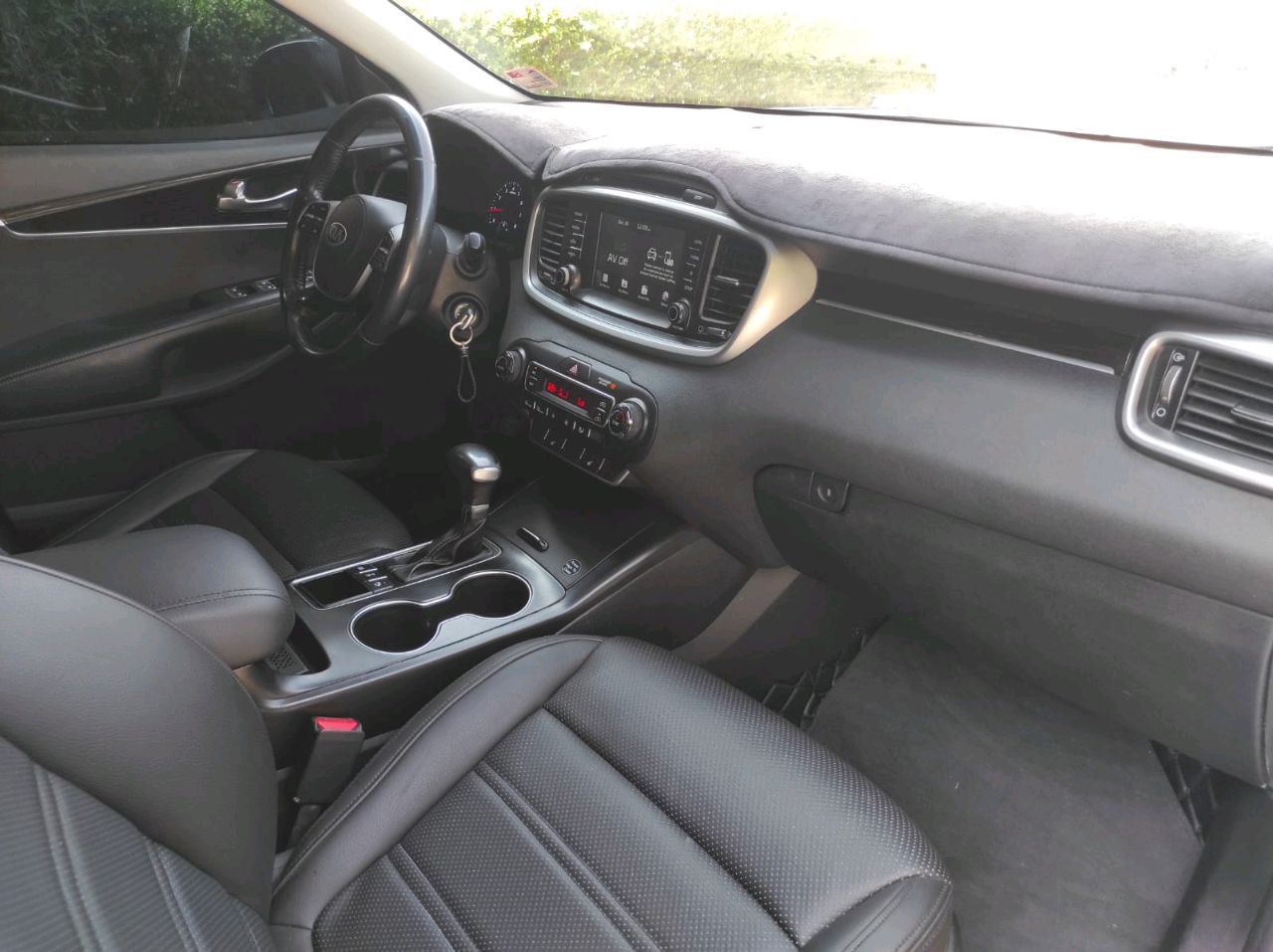 KIA Sorento - Image 11