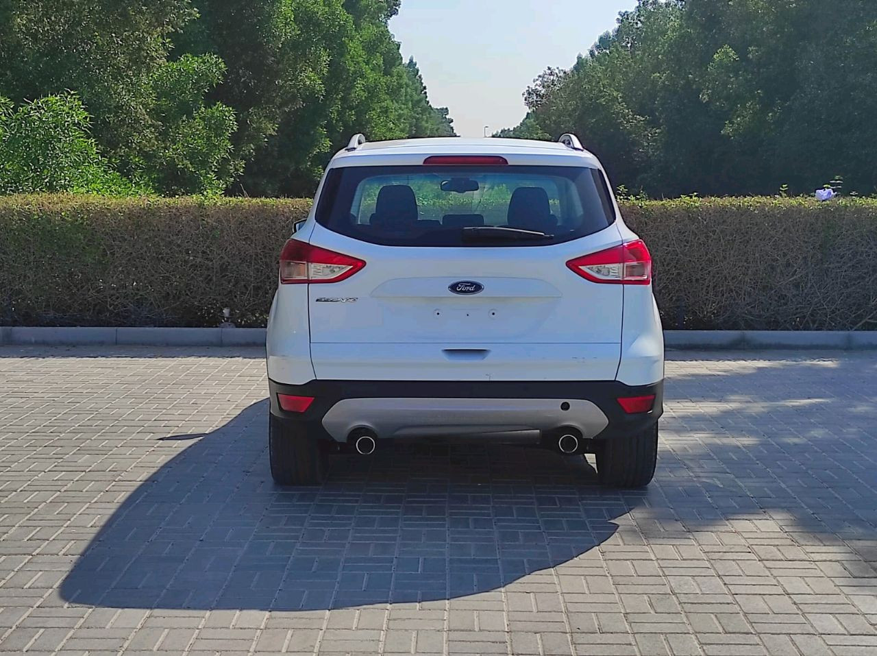 Ford Escape - Image 11