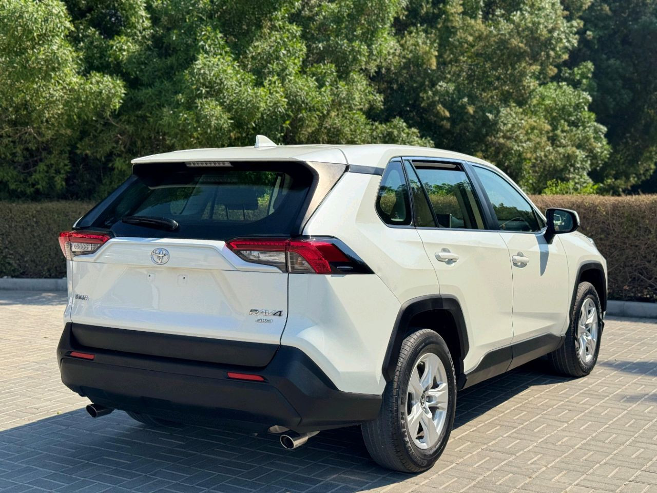 Toyota Rav 4 - Image 6