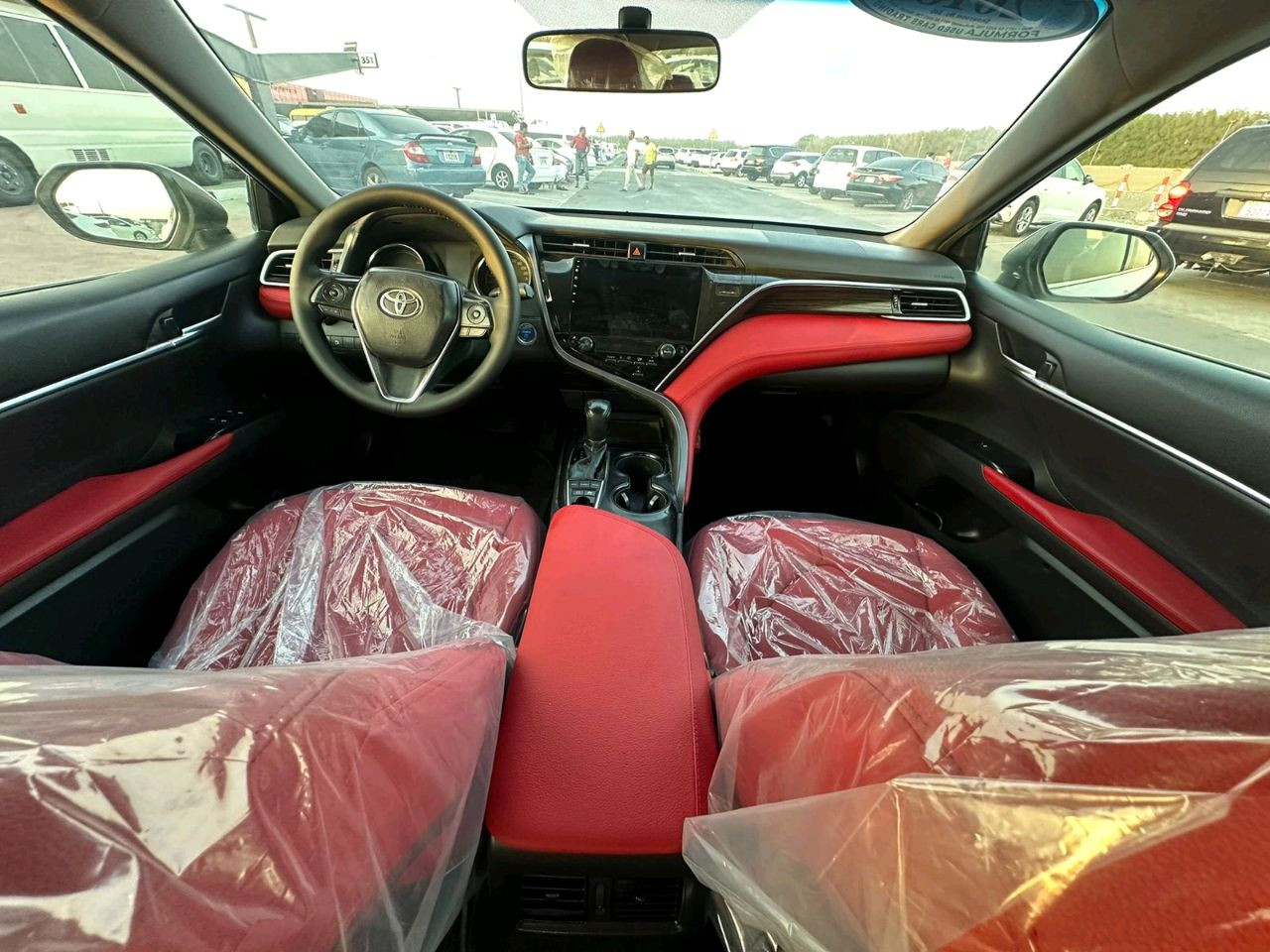 Toyota Camry - Image 9