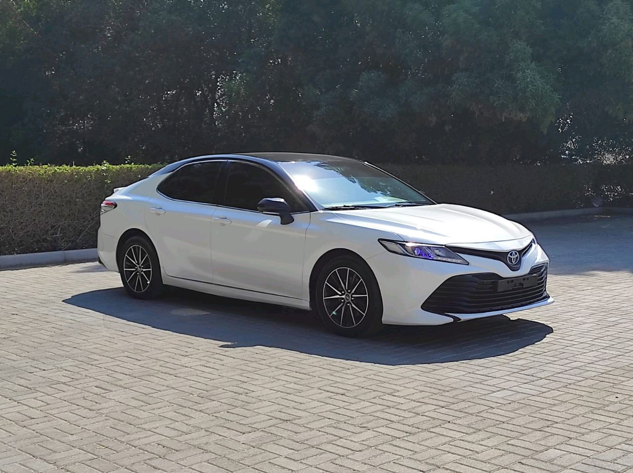 Toyota Camry - Image 4