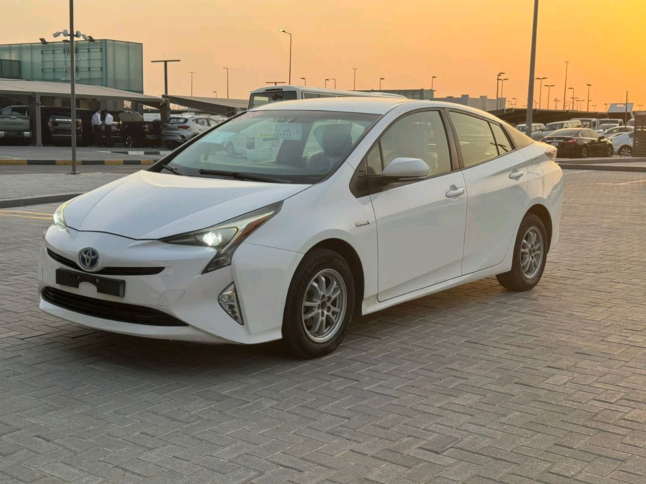 Toyota PRIUS - Image 6