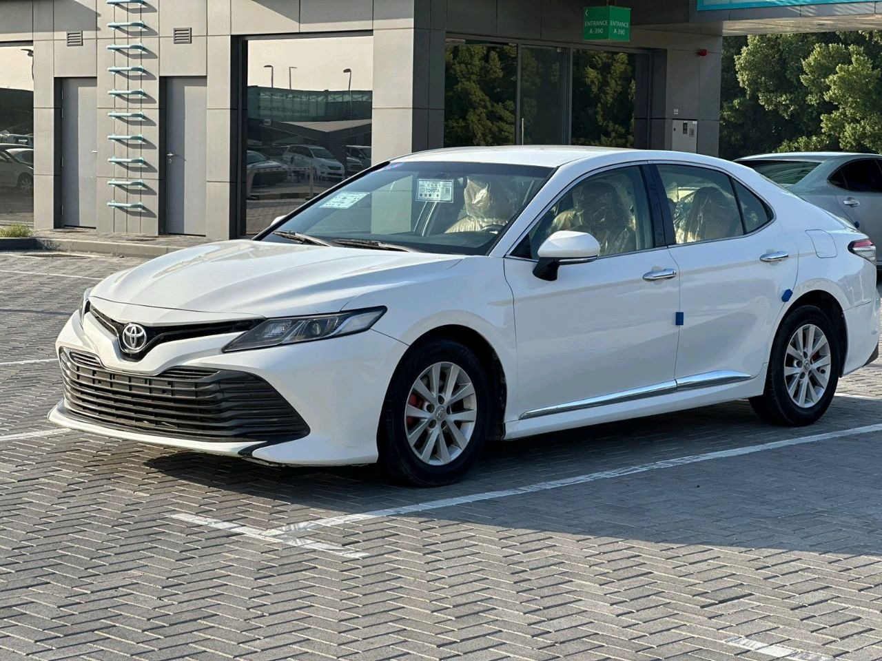 Toyota Camry - Image 3