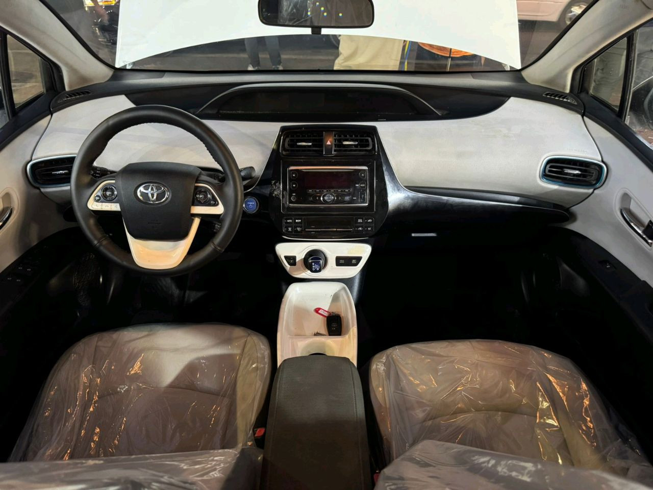 Toyota PRIUS - Image 7