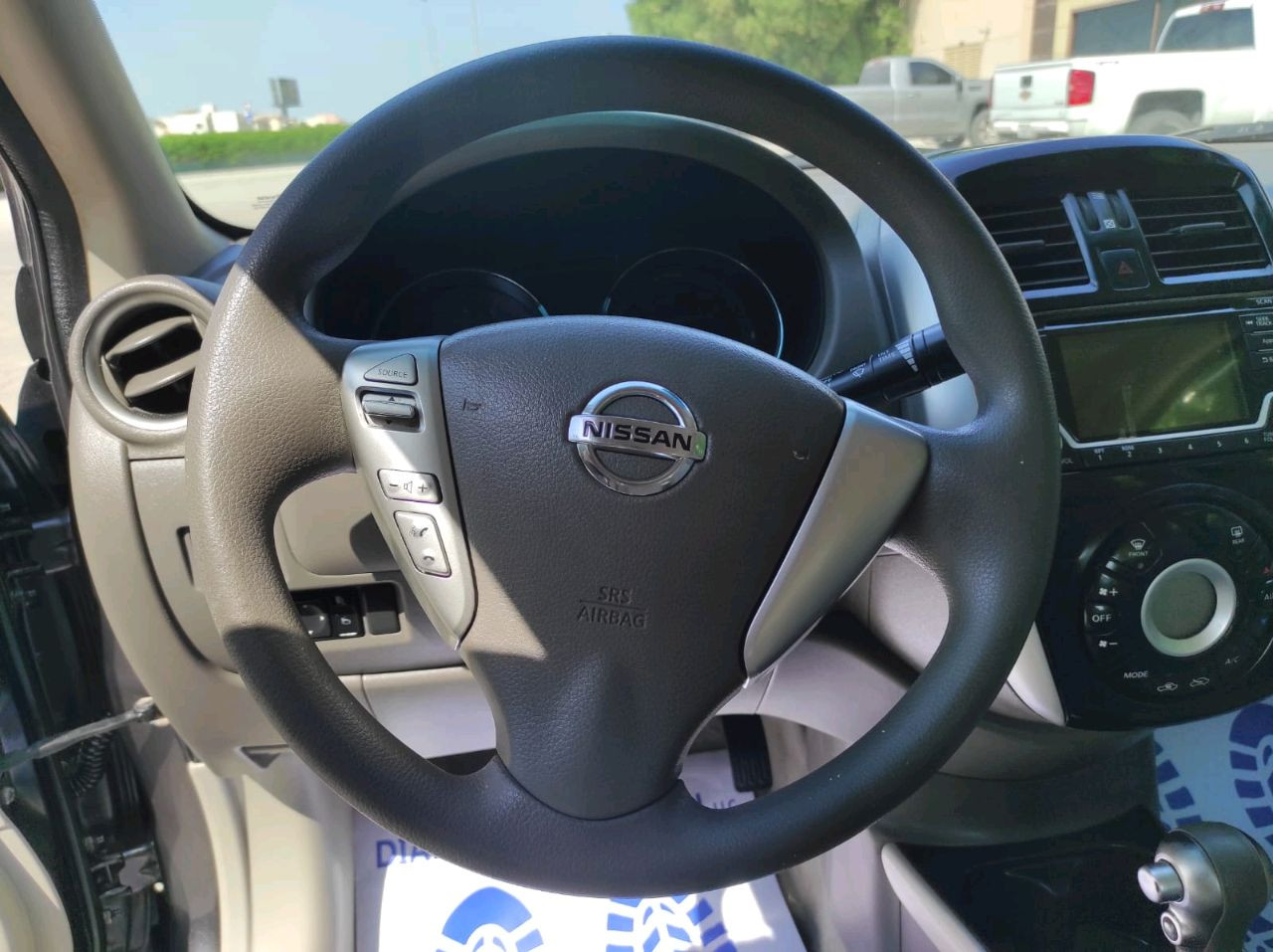 Nissan Sunny - Image 18