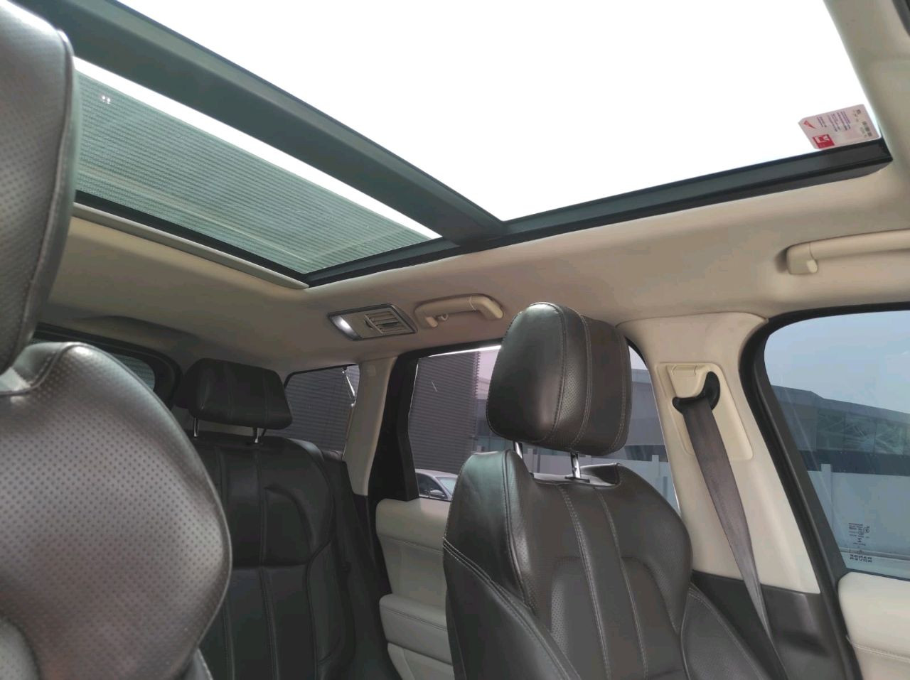 Range Rover Sport - Image 3