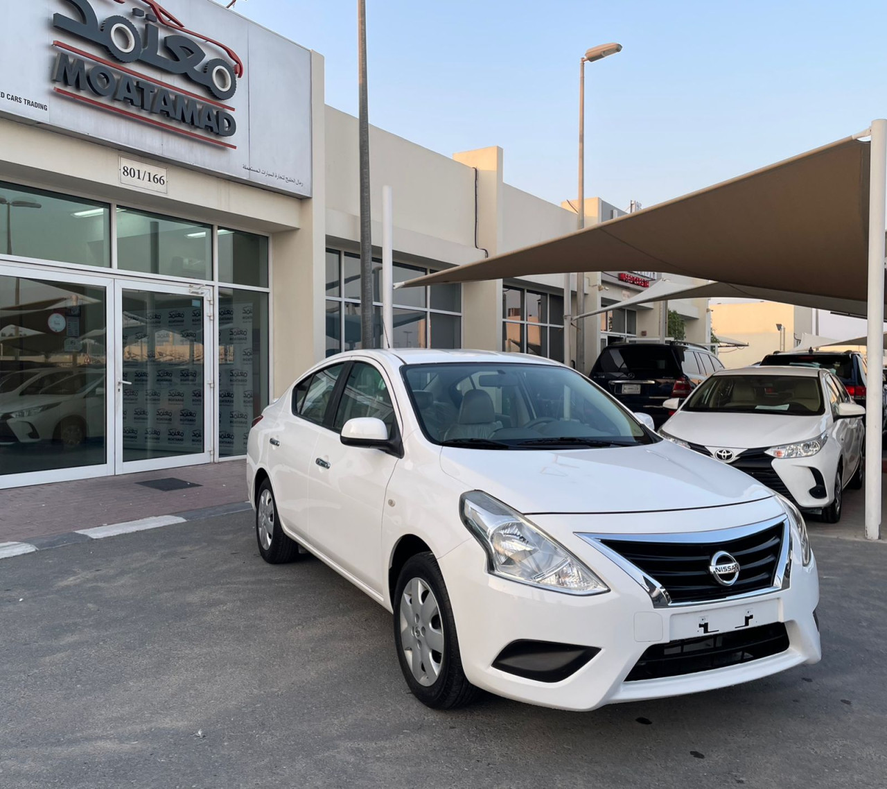 Nissan Sunny - Image 4