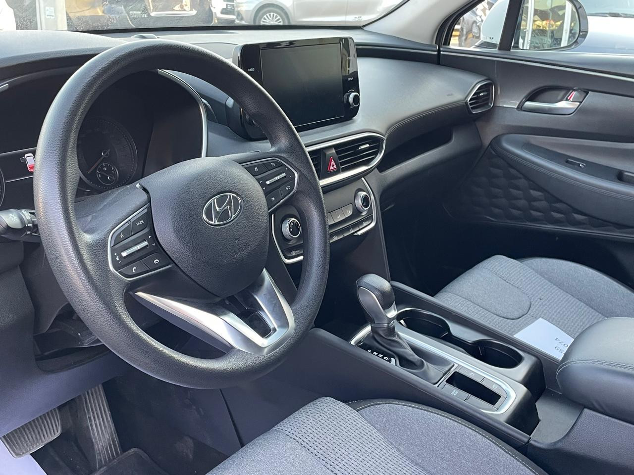 Hyundai Santa Fe - Image 9