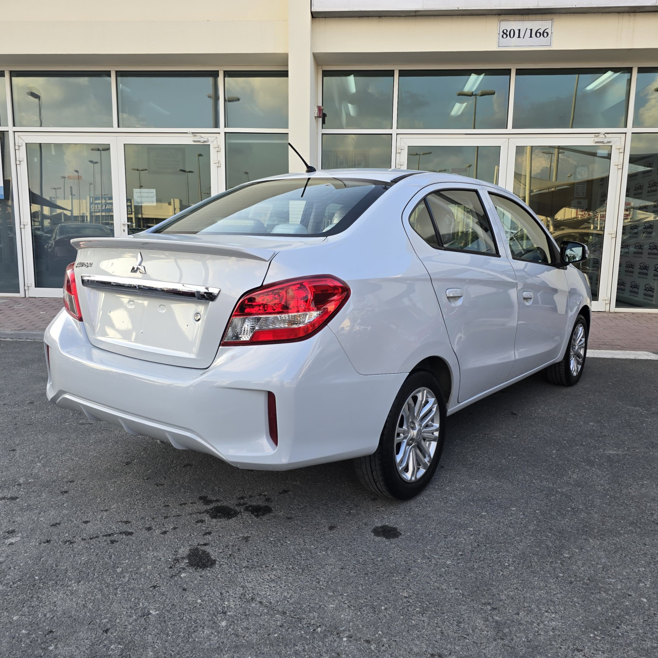 Mitsubishi Attrage - Image 4