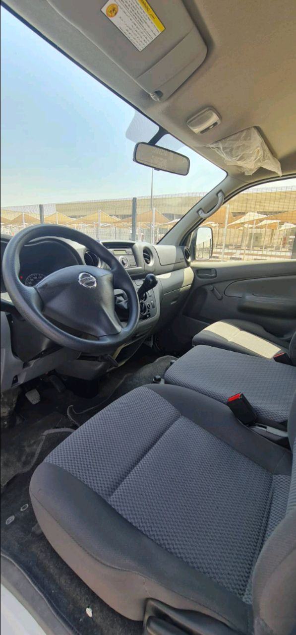 Nissan Urvan - Image 9