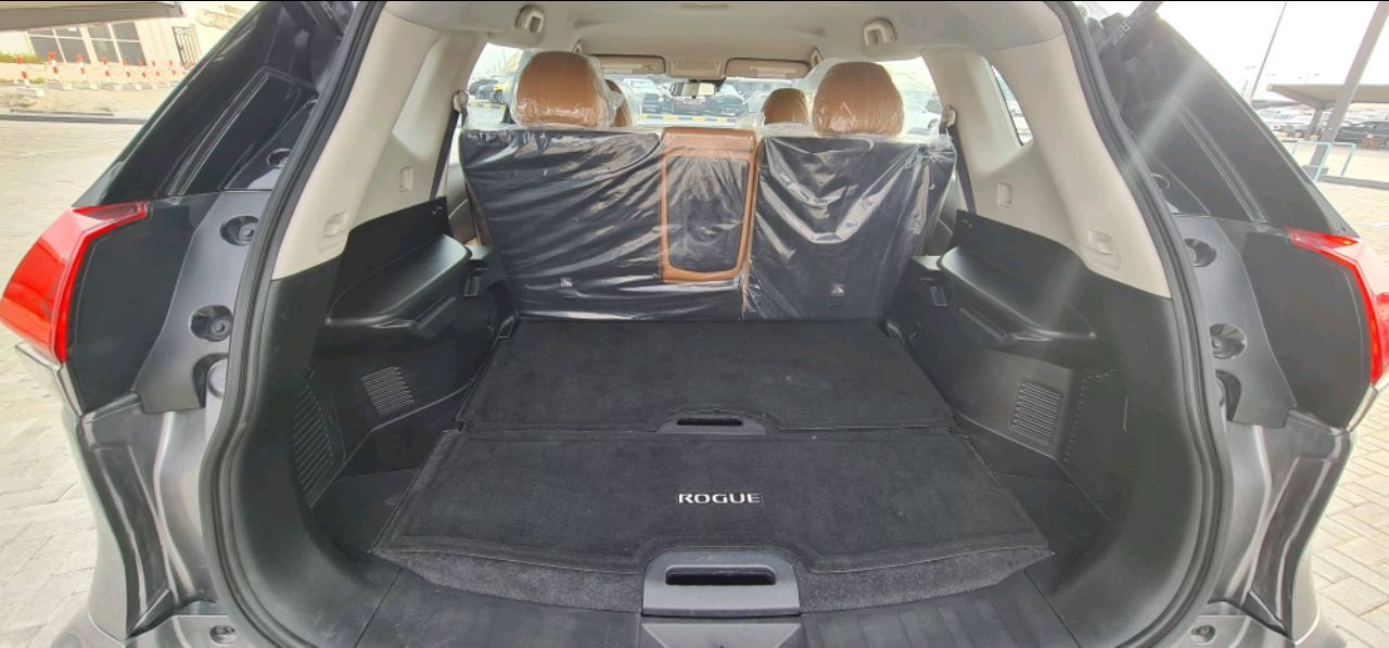 Nissan Rogue - Image 11