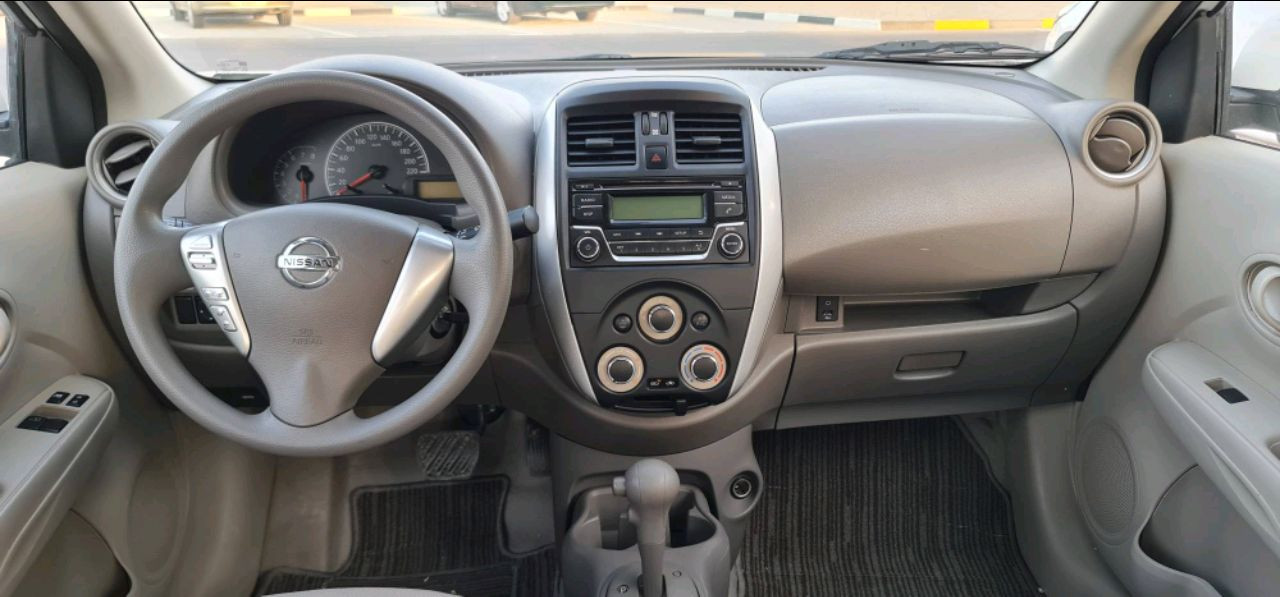 Nissan Sunny - Image 8