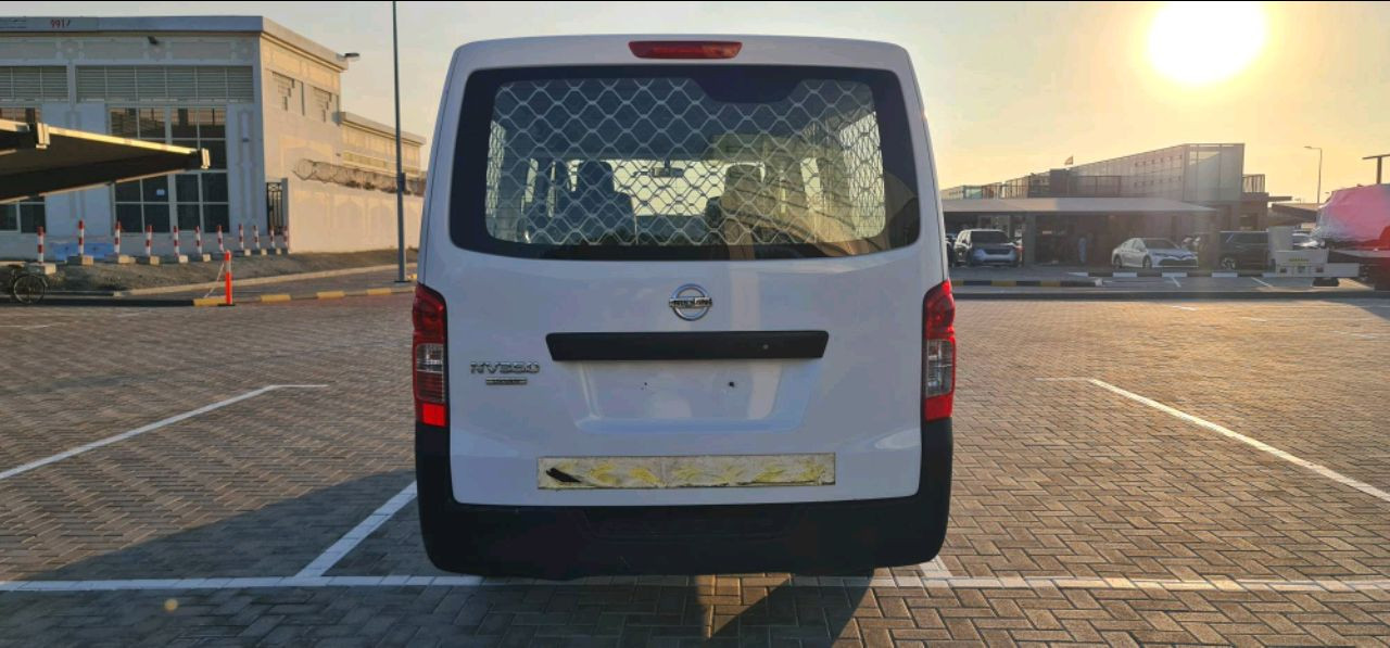 Nissan Urvan - Image 6