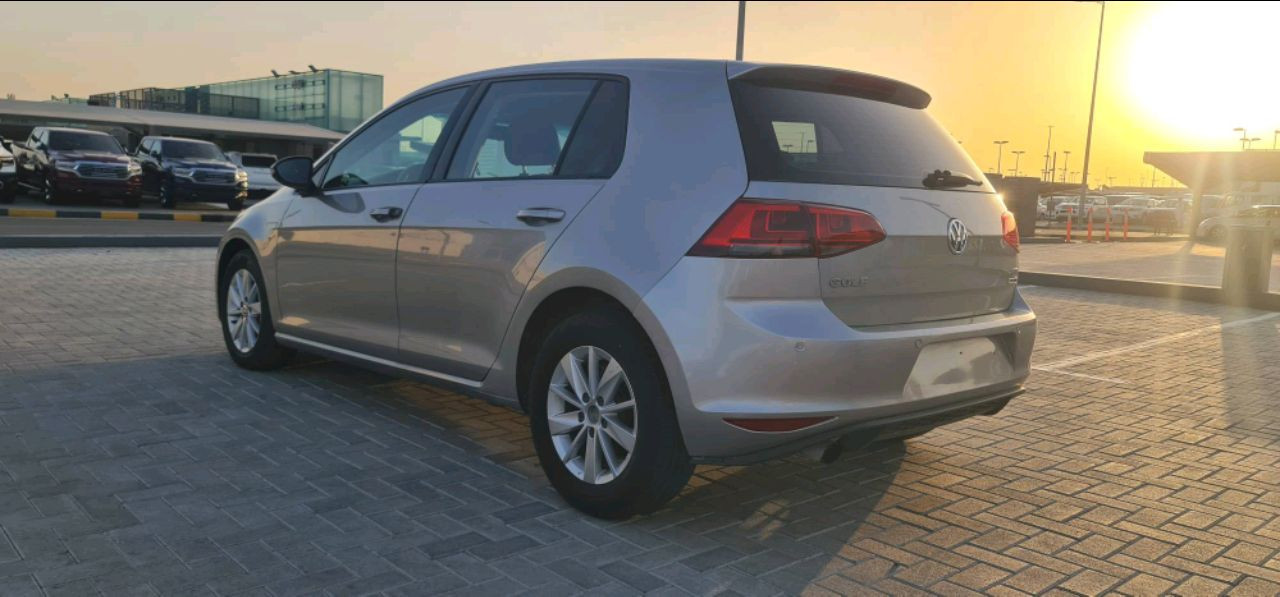 Volkswagen Golf - Image 6